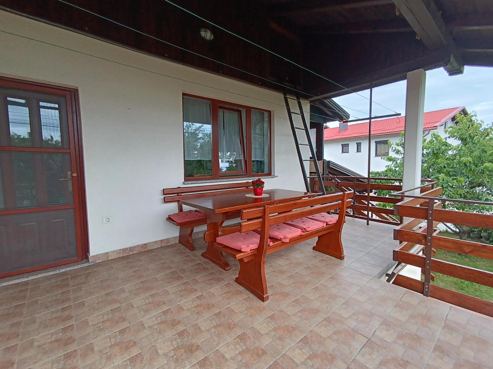 Apartma Mihatovi Pivka Extérieur photo